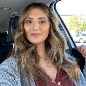 Meet your Posher, Briana